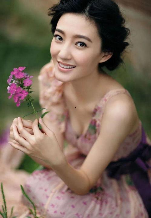 王丽坤闺蜜爆料视频合集,揭秘明星私生活幕后故事 第2张 王丽坤闺蜜爆料视频合集,揭秘明星私生活幕后故事 第2张